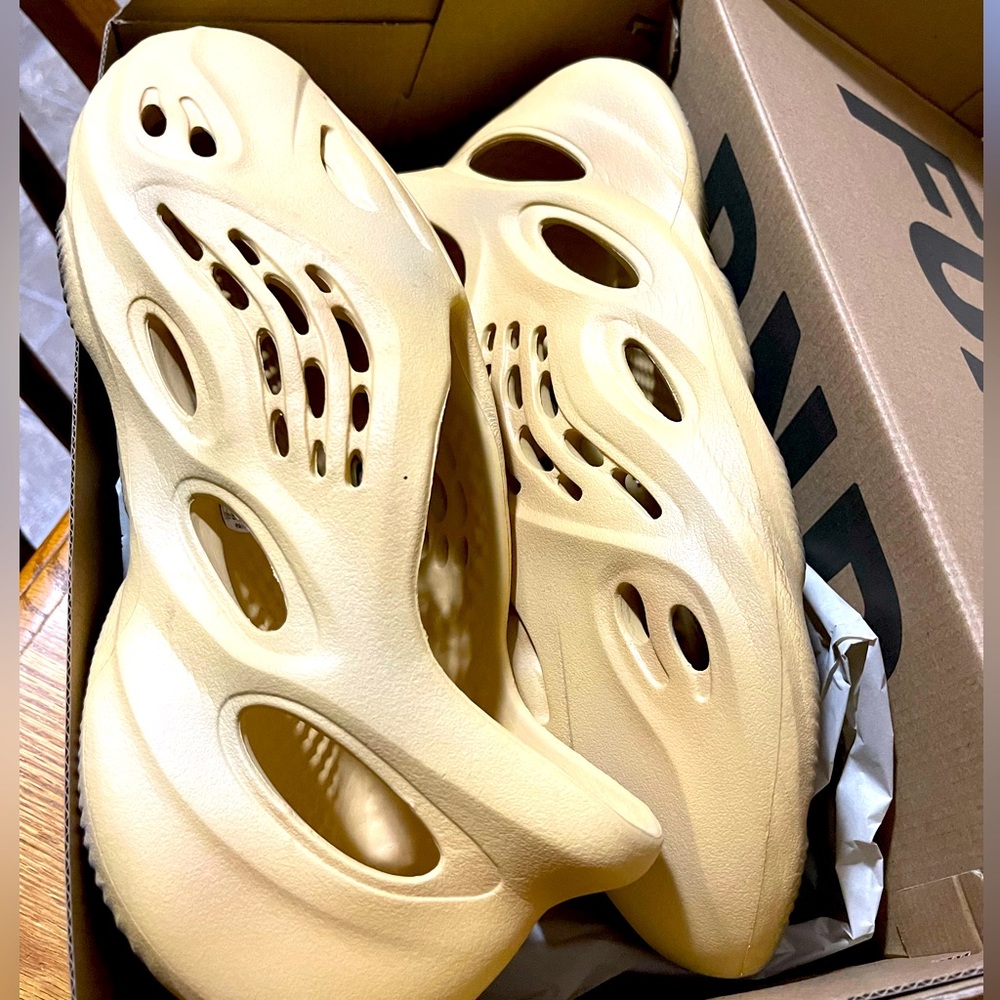 Selling brand new Yeezys size 12